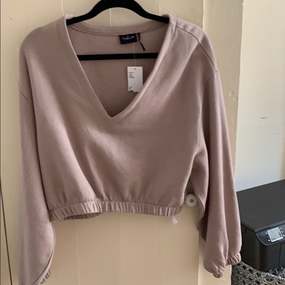 Urban Outfitters Sweaters - Urban Outfitters Cropped Sweater